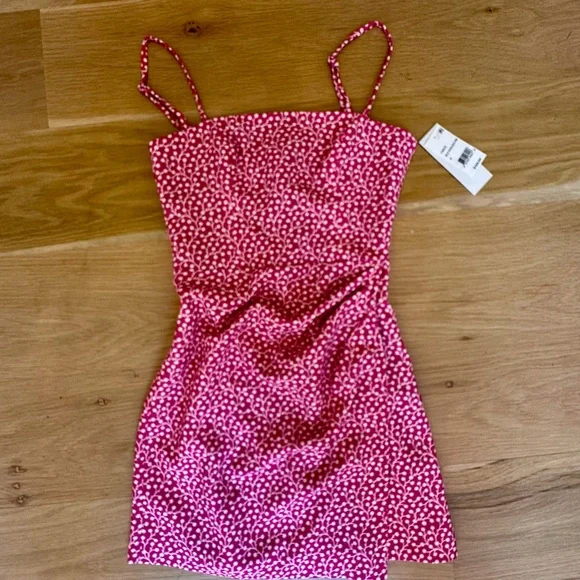 FRENCH CONNECTIONS PINK FLORAL MINI DRESS